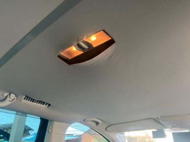 VOLKSWAGEN VOLKSWAGEN SHARAN 2011