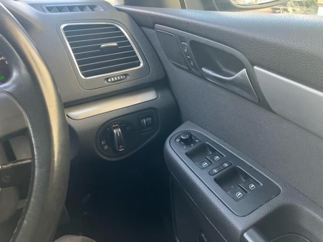 VOLKSWAGEN VOLKSWAGEN SHARAN 2011