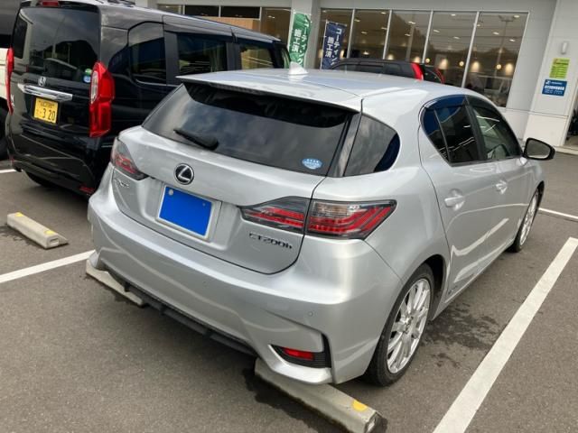TOYOTA LEXUS CT200h 2015
