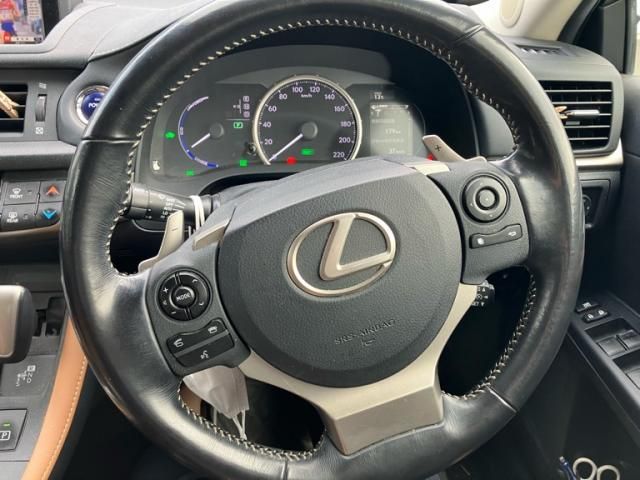 TOYOTA LEXUS CT200h 2015