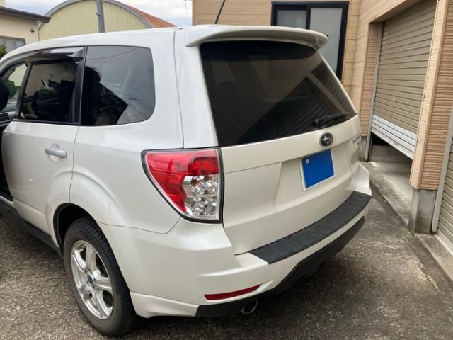 SUBARU FORESTER 2010