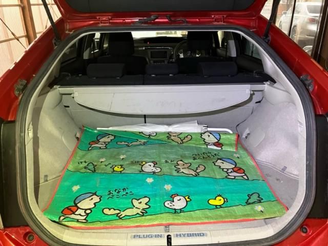 TOYOTA PRIUS PHV 2012