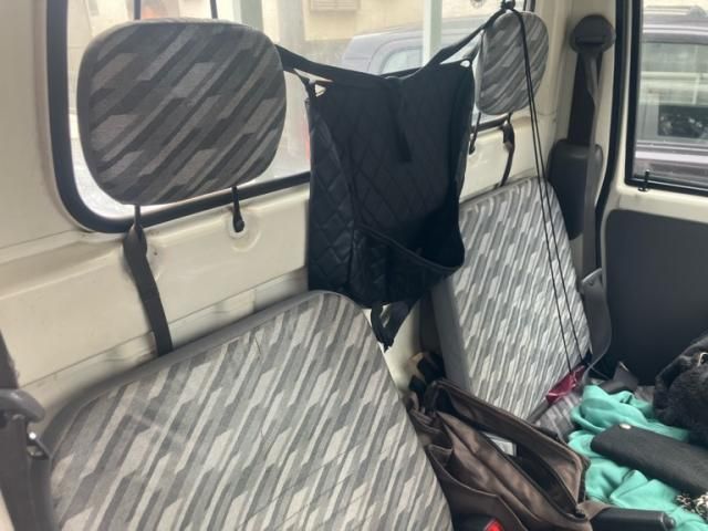 DAIHATSU HIJET truck 4WD 2002