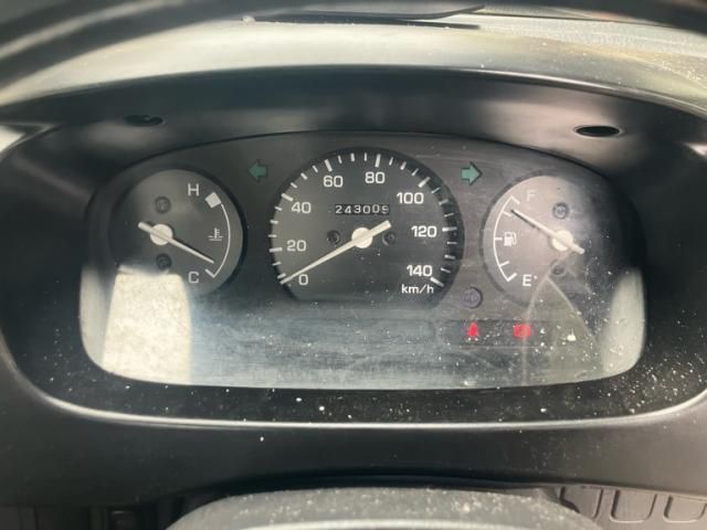 DAIHATSU HIJET truck 4WD 2002