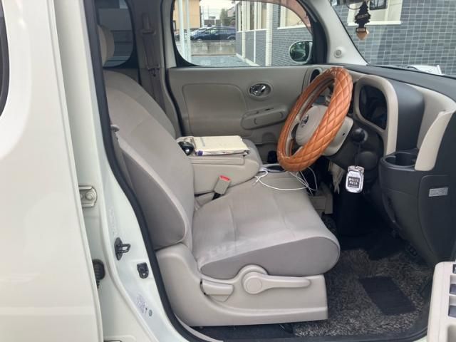 NISSAN CUBE 2010