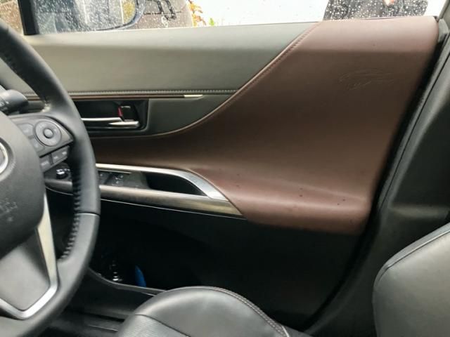 TOYOTA HARRIER 2WD 2023