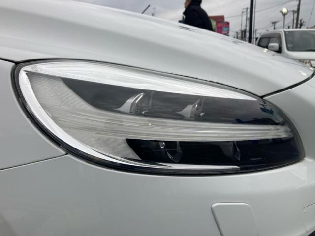 VOLVO VOLVO V40 CROSS COUNTRY 2017