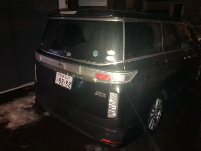 NISSAN ELGRAND  4WD 2014