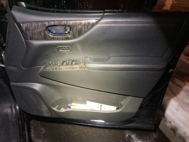 NISSAN ELGRAND  4WD 2014