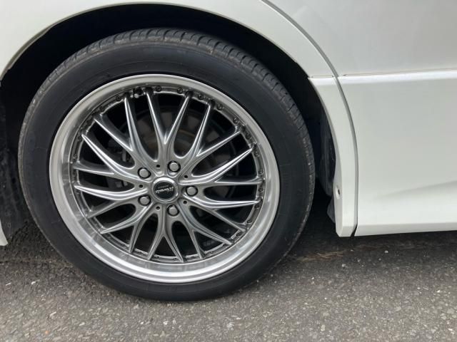 TOYOTA VOXY HYBRID 2017