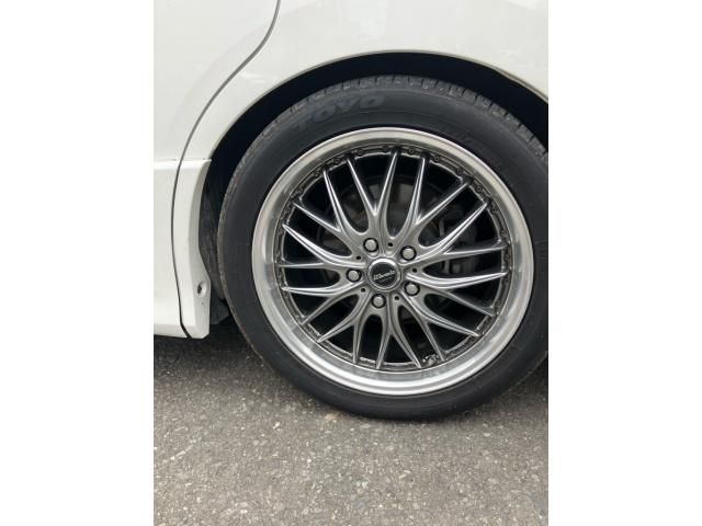 TOYOTA VOXY HYBRID 2017