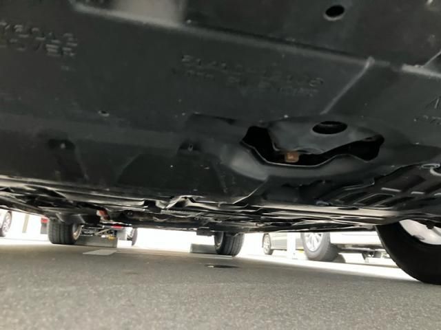 TOYOTA PRIUS Alpha 2013