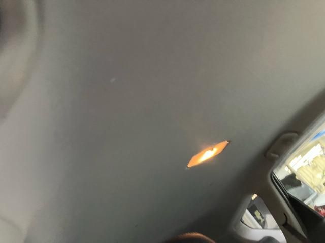 TOYOTA PRIUS Alpha 2013