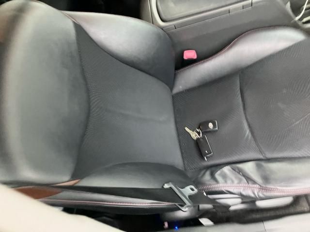 TOYOTA PRIUS Alpha 2013