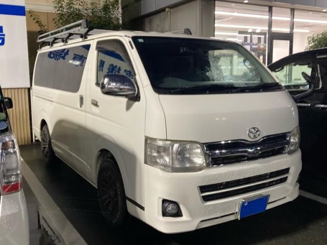 TOYOTA HIACE van 2WD 2011