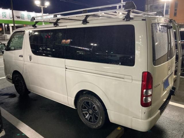 TOYOTA HIACE van 2WD 2011