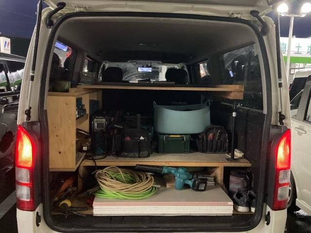 TOYOTA HIACE van 2WD 2011