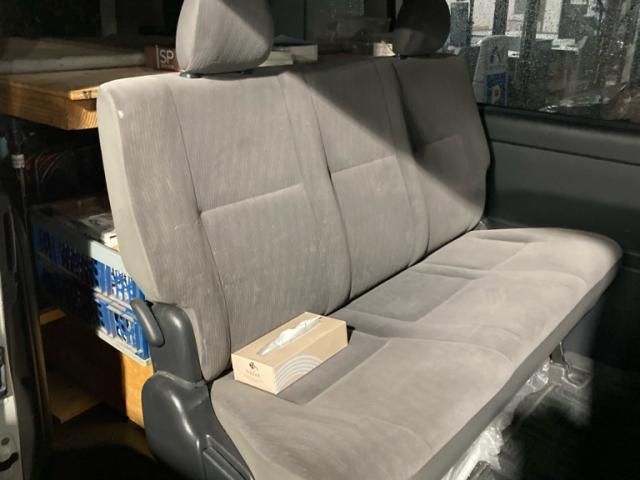 TOYOTA HIACE van 2WD 2011