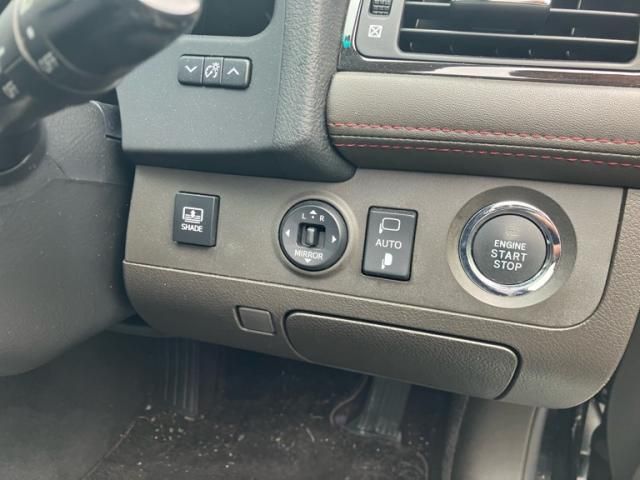 TOYOTA CROWN sedan 2012