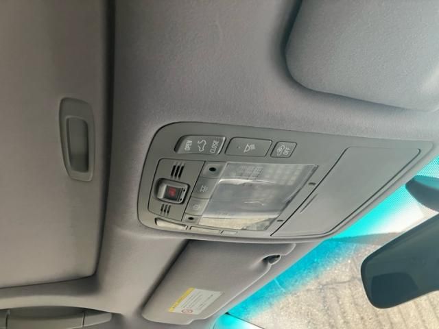 TOYOTA CROWN sedan 2012