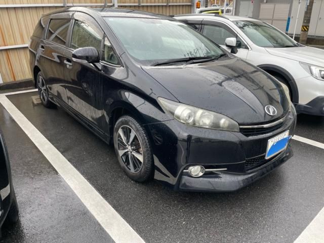 TOYOTA WISH 2013