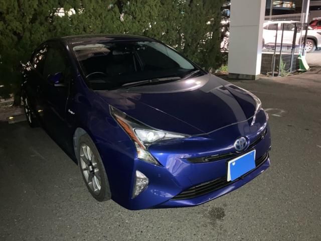 TOYOTA PRIUS 2016