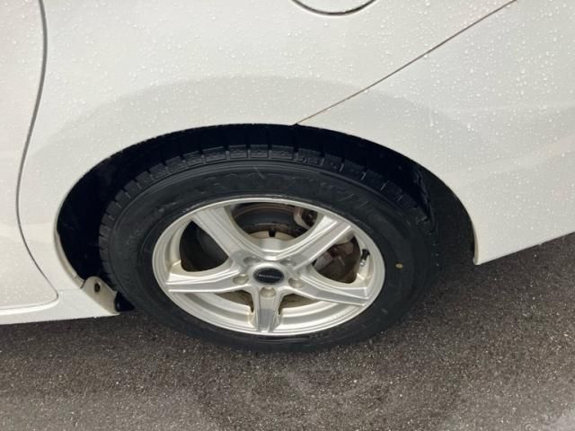 TOYOTA PRIUS Alpha 2016