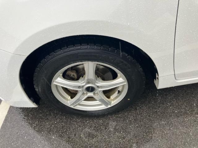 TOYOTA PRIUS Alpha 2016