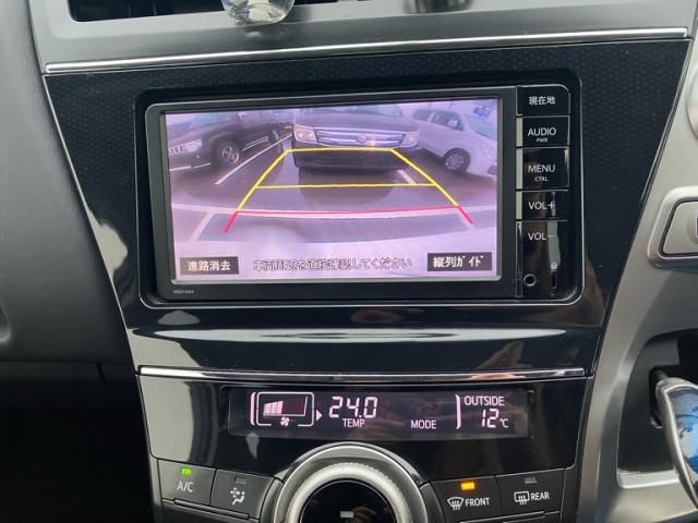 TOYOTA PRIUS Alpha 2016