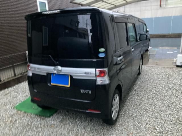 DAIHATSU TANTO CUSTOM 2011