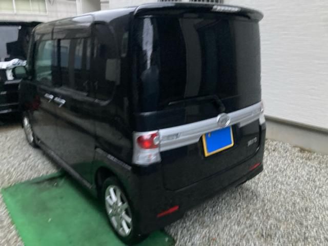 DAIHATSU TANTO CUSTOM 2011