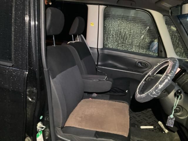 DAIHATSU TANTO CUSTOM 2011