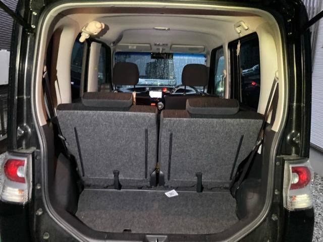 DAIHATSU TANTO CUSTOM 2011