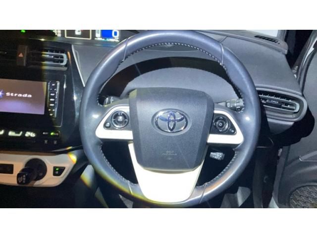 TOYOTA PRIUS 4WD 2017