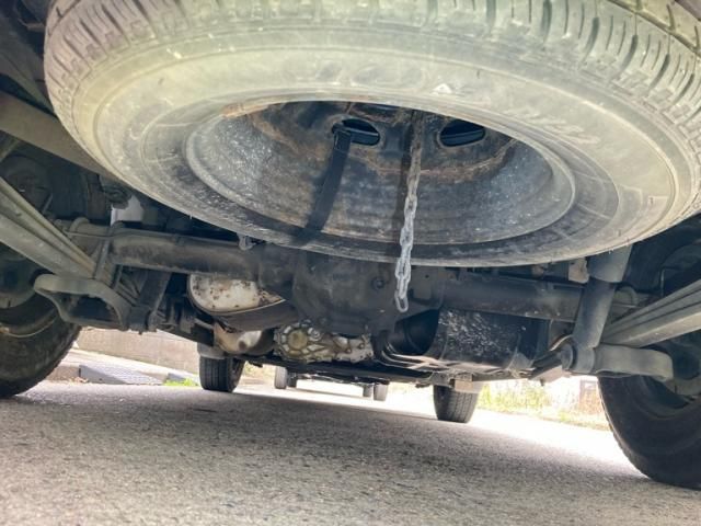 NISSAN NV350 CARAVAN 4WD 2014