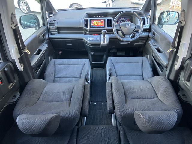 HONDA STEPWAGON SPADA 2009