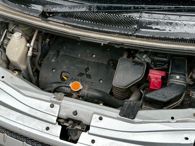 MITSUBISHI DELICA D:5 4WD 2009