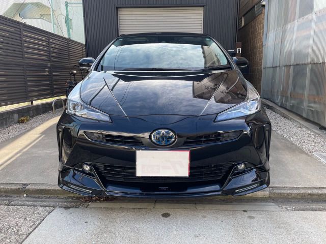 TOYOTA PRIUS 2021