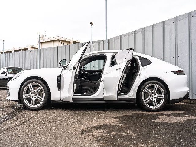 PORSCHE PORSCHE PANAMERA 2021