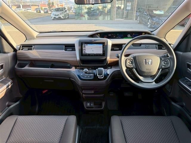 HONDA FREED HYBRID 2021