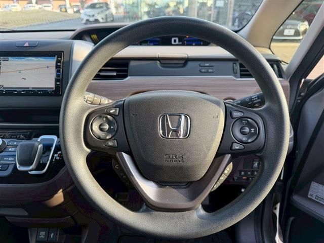 HONDA FREED HYBRID 2021