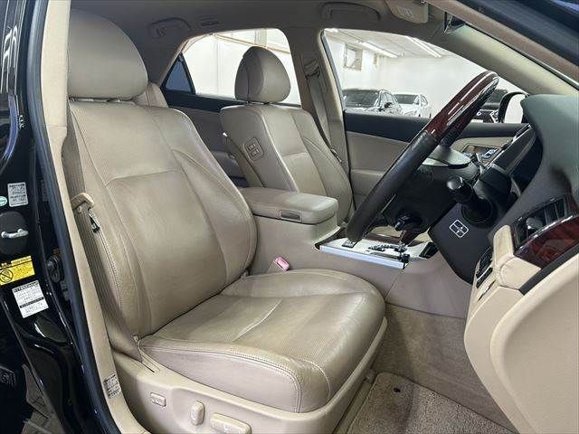 TOYOTA CROWN sedan 2010