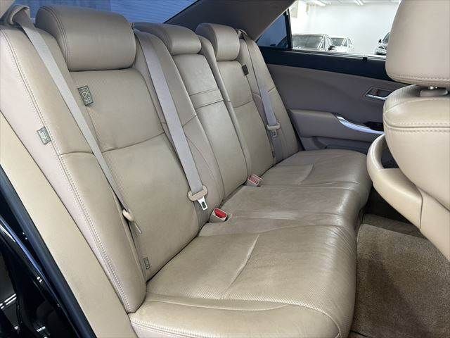 TOYOTA CROWN sedan 2010