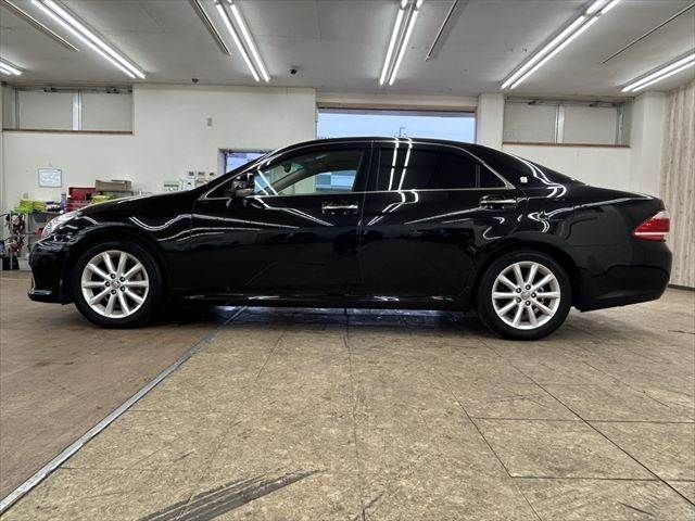 TOYOTA CROWN sedan 2010