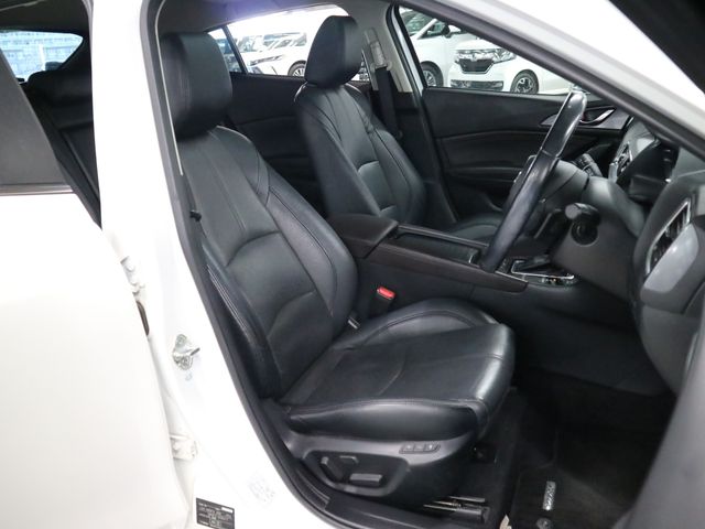 MAZDA AXELA SPORTS 2018