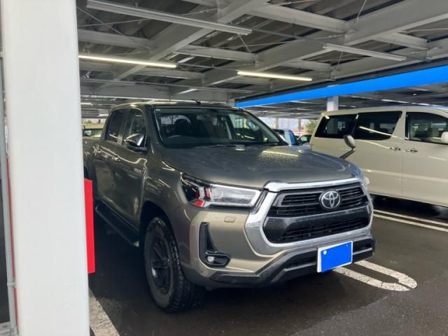 TOYOTA ??????????4D 2023