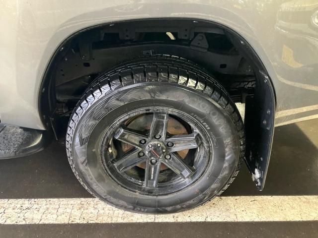 TOYOTA ??????????4D 2023