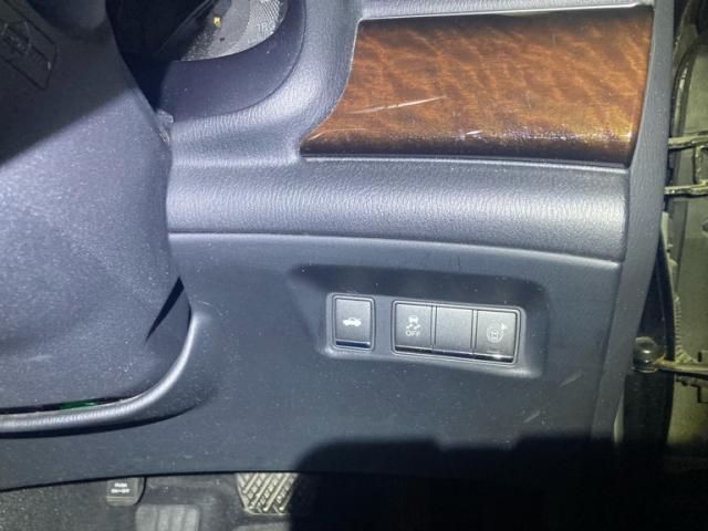 NISSAN FUGA HYBRID 2011