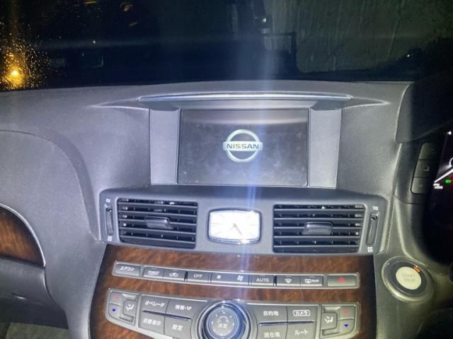 NISSAN FUGA HYBRID 2011