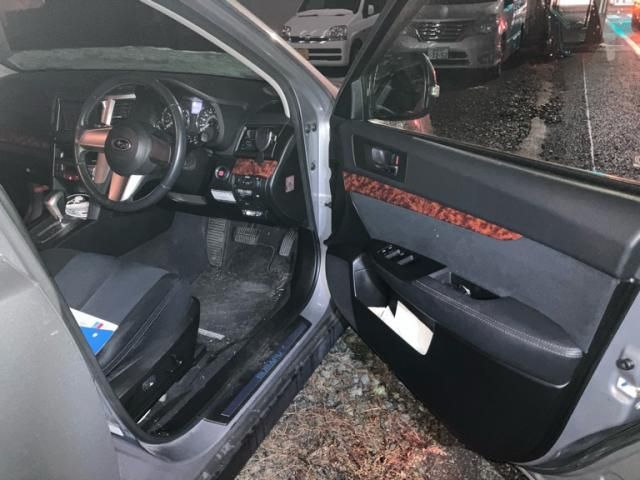 SUBARU LEGACY OUTBACK 2009